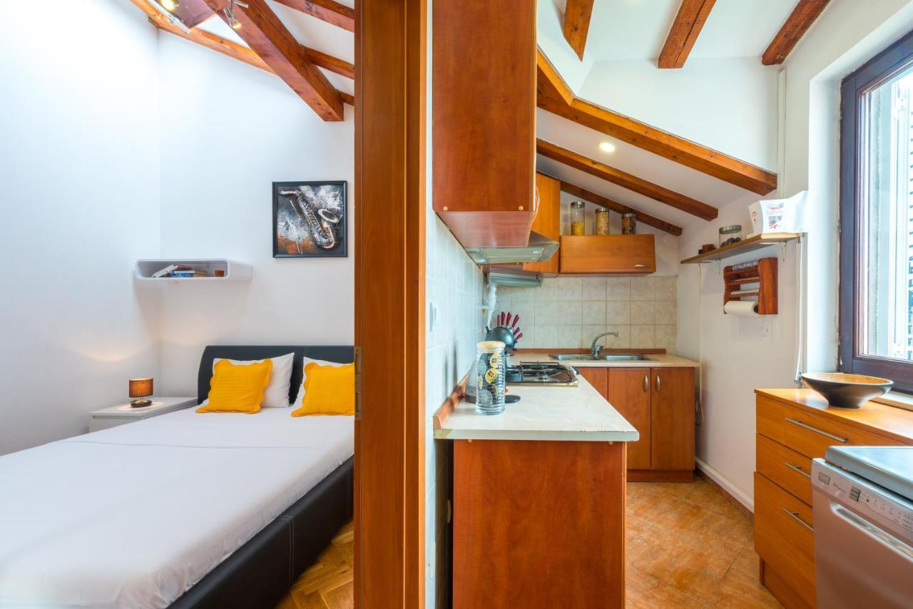 Beach Lapad Apartment Villa Tolja Дубровник Екстериор снимка