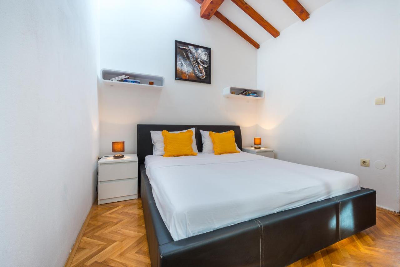 Beach Lapad Apartment Villa Tolja Дубровник Екстериор снимка