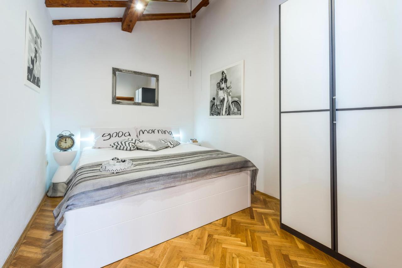 Beach Lapad Apartment Villa Tolja Дубровник Екстериор снимка