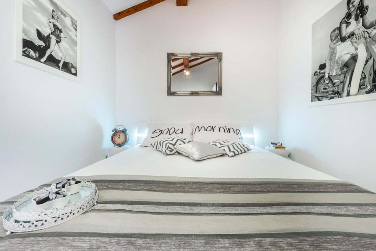 Beach Lapad Apartment Villa Tolja Дубровник Екстериор снимка